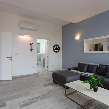 Διαμέρισμα Bnbnova - Historic 3ba House With Rooftop
